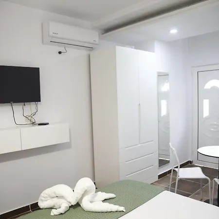 Albania Haven ドゥラス